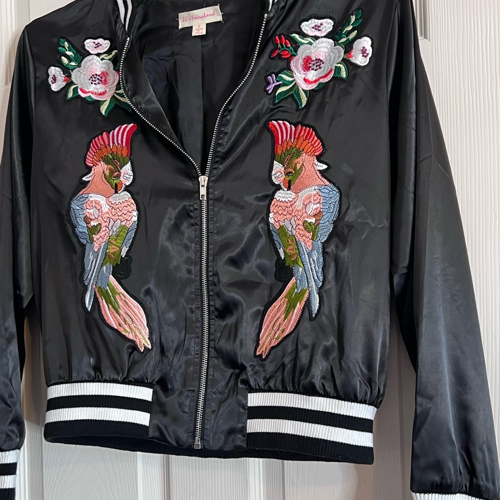 JJ’s Fairytale embroidered black satin bomber jacket ladies size small - Picture 2 of 8
